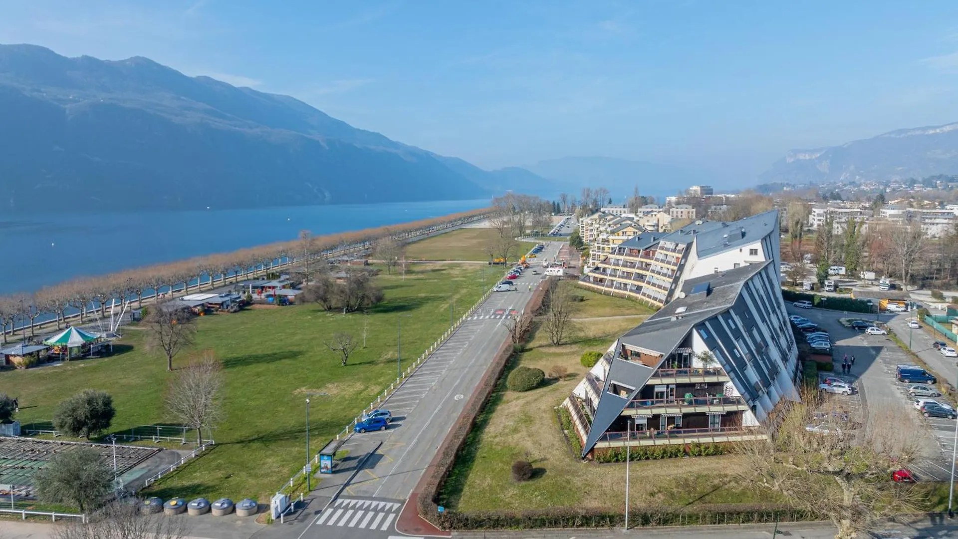 Les Cygnes - Exceptional Location With Lake View - 3 Bedrooms Aix-les-Bains Apartamento